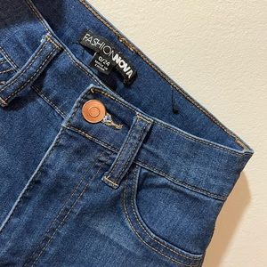 Fashion Nova jeans high raise